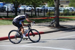 Przewożenie roweru – alternatywa dla bagażnika. Bagażnik na rowery na klapę